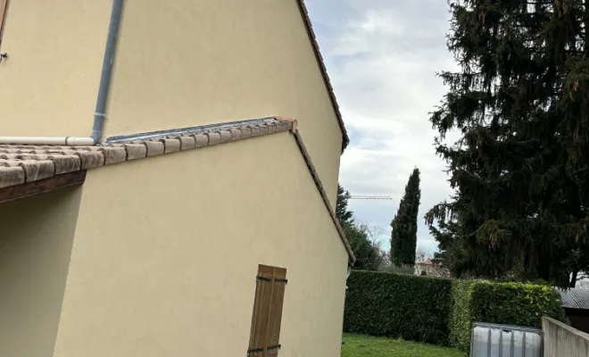 Ravalement de façade d'une maison à Romans-sur-Isere