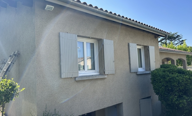 Nettoyage des façades d’une maison à Romans sur Isère , Romans-sur-Isère, Alexis Echinard