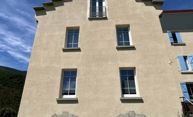 Rénovation de façade d’un immeuble à Villard de Lans 